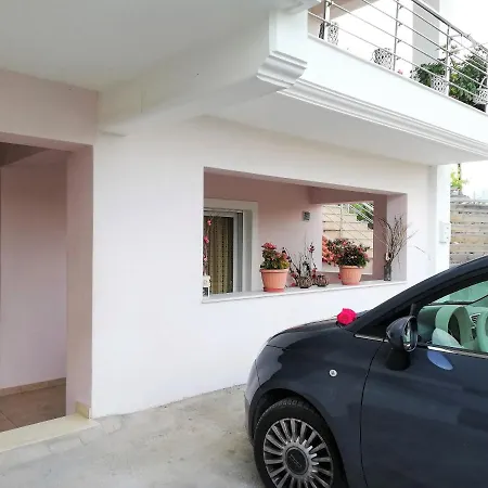 Apartamento Lovely 500m From The Beach, Almiri 2
