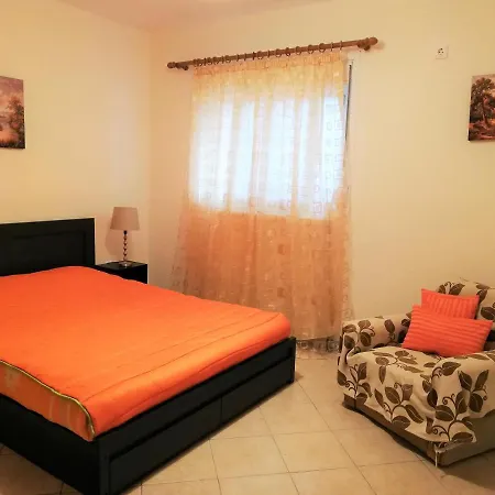 Lovely 500m From The Beach, Almiri 2 Apartamento