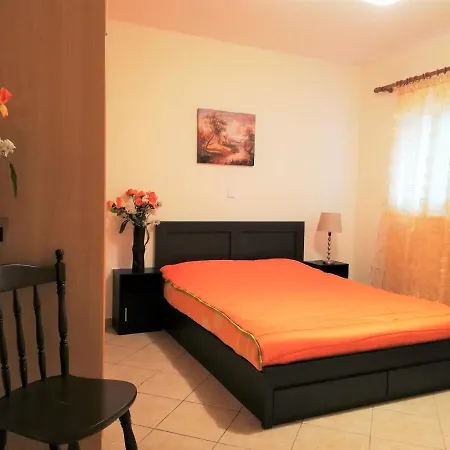 Apartamento Lovely 500m From The Beach, Almiri 2 Loutra Oraias Elenis