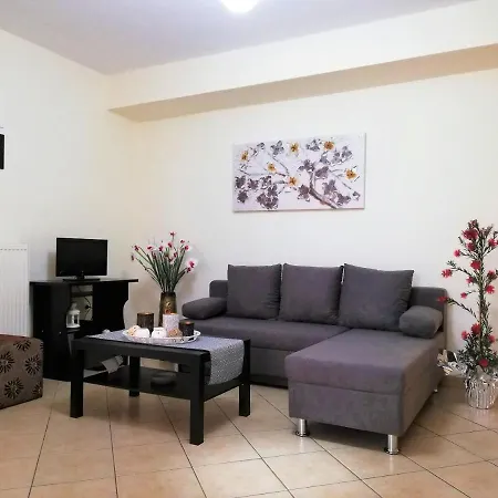 Appartamento Lovely 500m From The Beach, Almiri 2 *